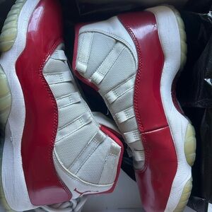 Men's Athletic Shoes - White and Red Low-Top Sneakers